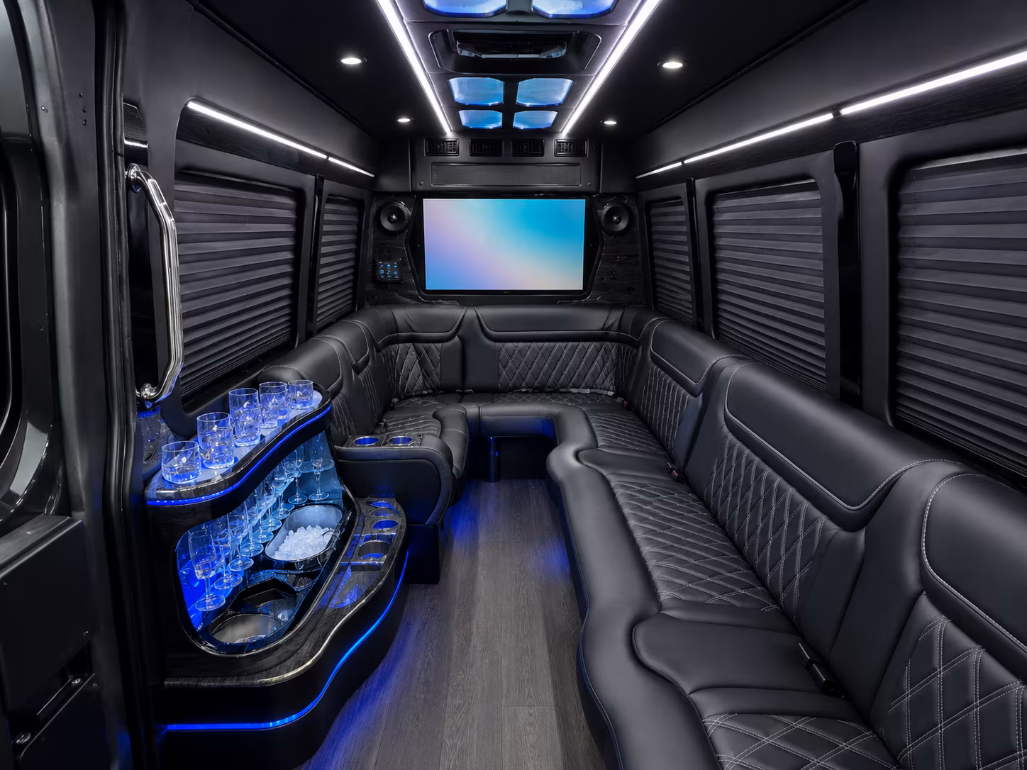arrange executive airport transfers and team shuttles to phx