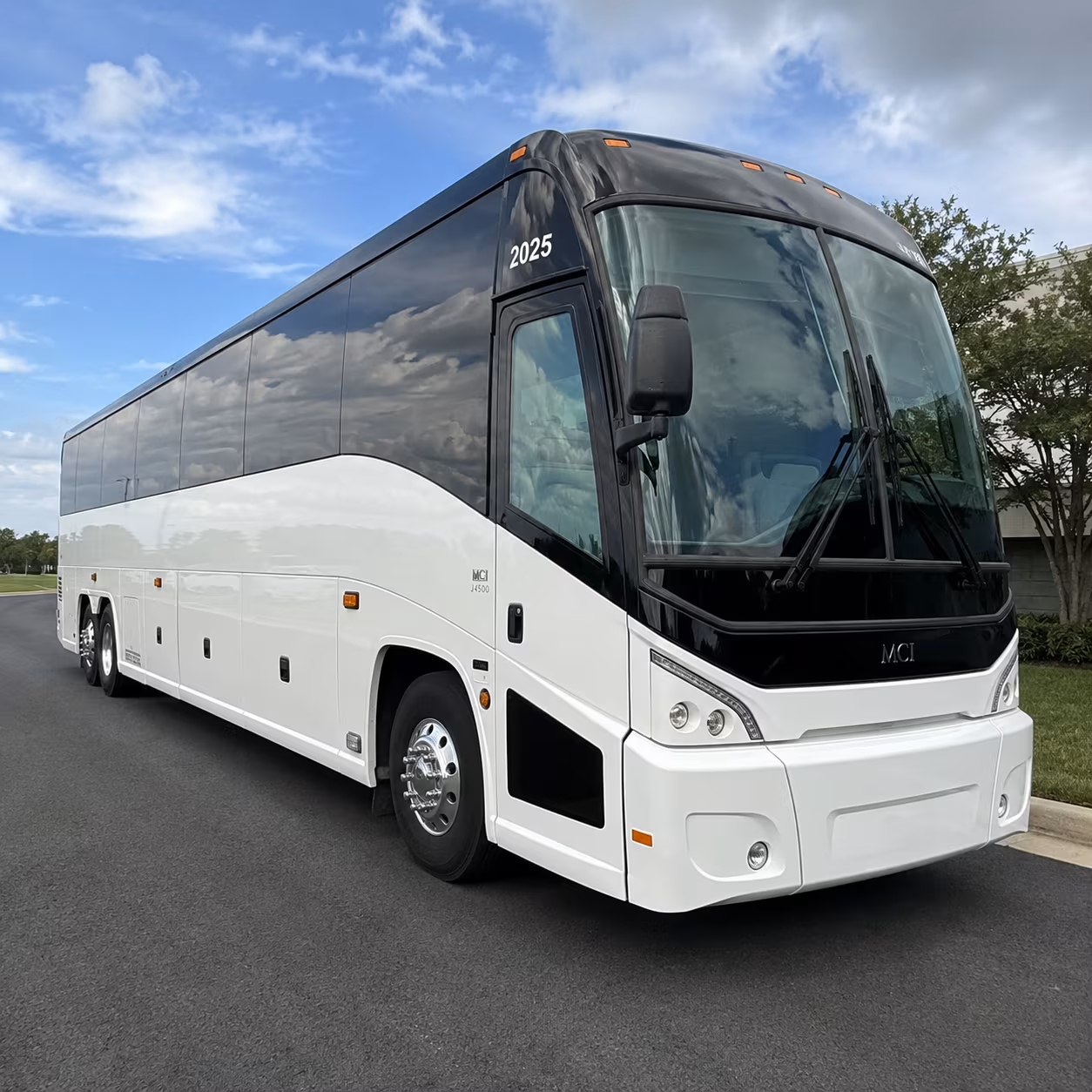 find a bus from scottsdale to sedona the grand canyon northern arizona