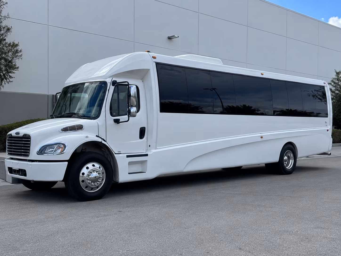 glendale bus rentals