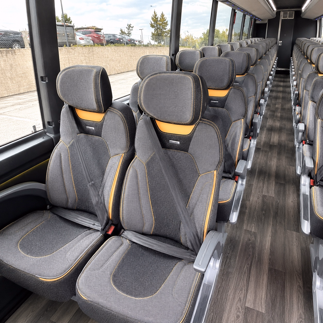shuttle guests between scottsdale s spread out resort hotels and your venue with ease